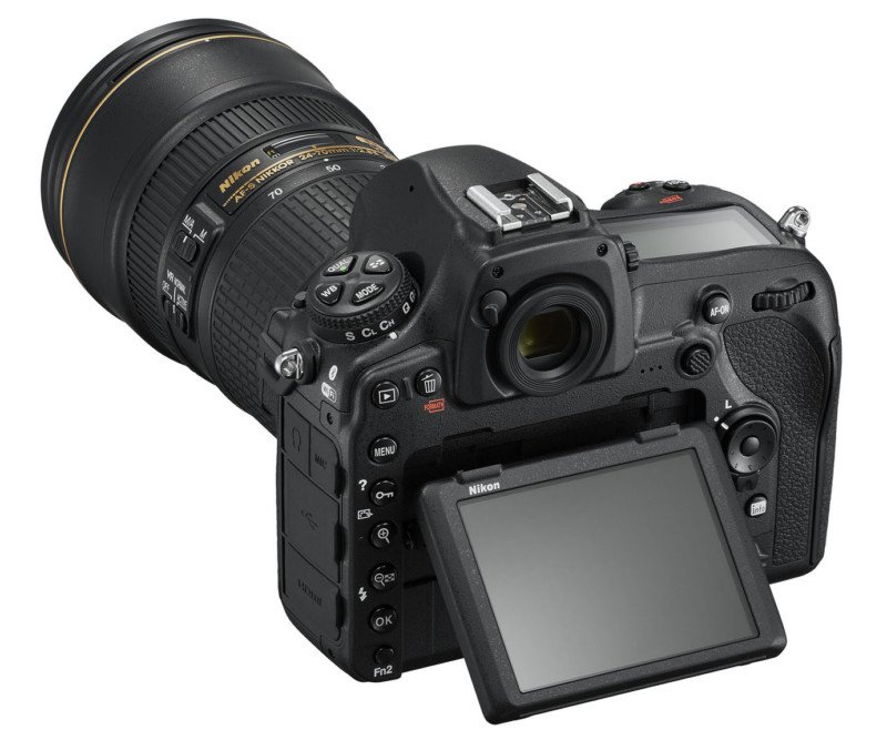 Nikon D850 – первый фотоаппарат с режимом оцифровки плёночных негативов 6