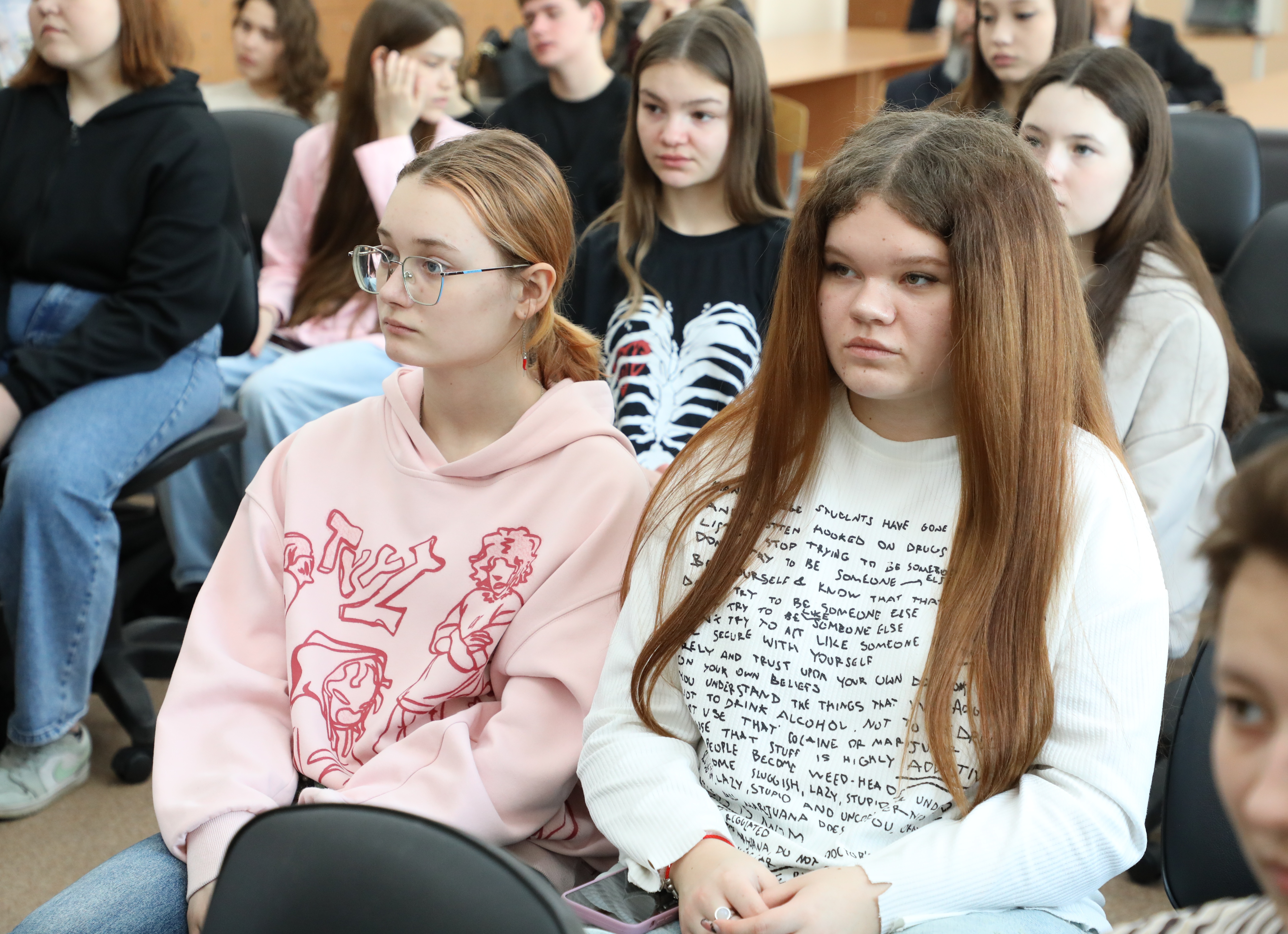 Родителям будущих сосновских первоклассников разъяснили порядок зачисления детей в школы