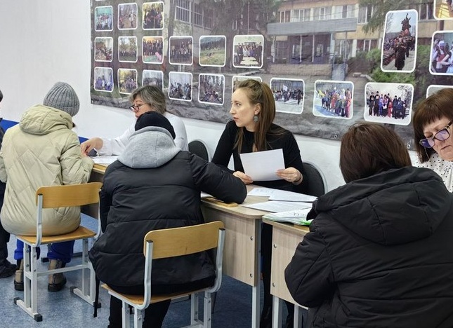 1 494 заявления от родителей будущих первоклассников приняли школы Абакана